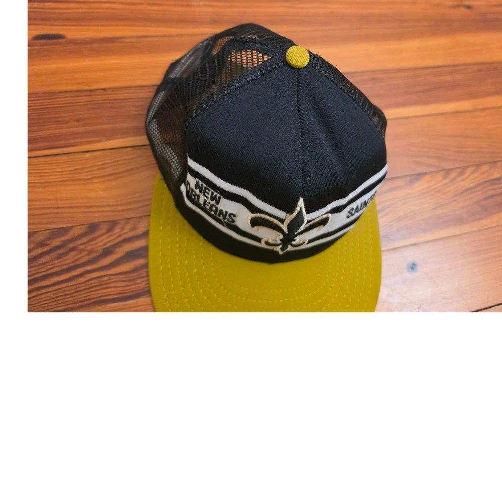 Vintage AJD Superstripe New Orleans Saints Trucker Hat Snapback NFL Black Gold